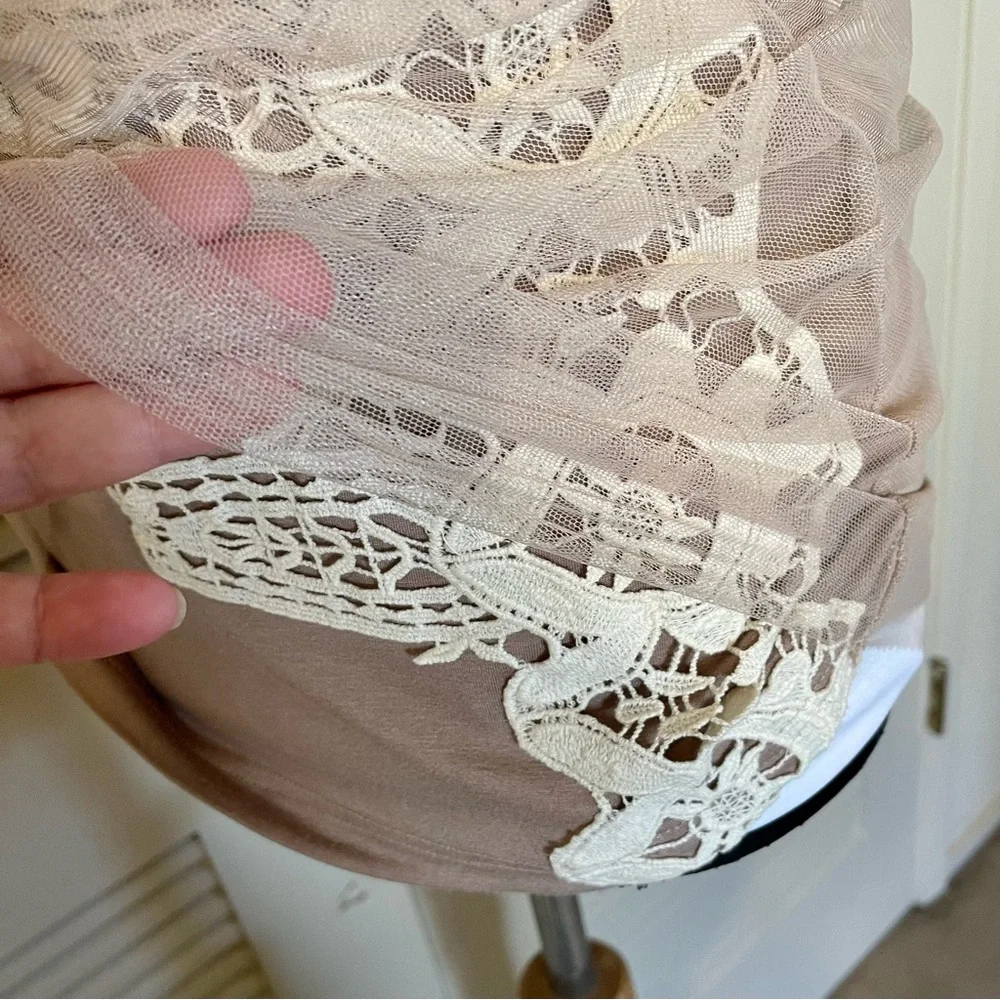 Sundance Mesh Appliqué Ruche Top - Picture 5 of 6